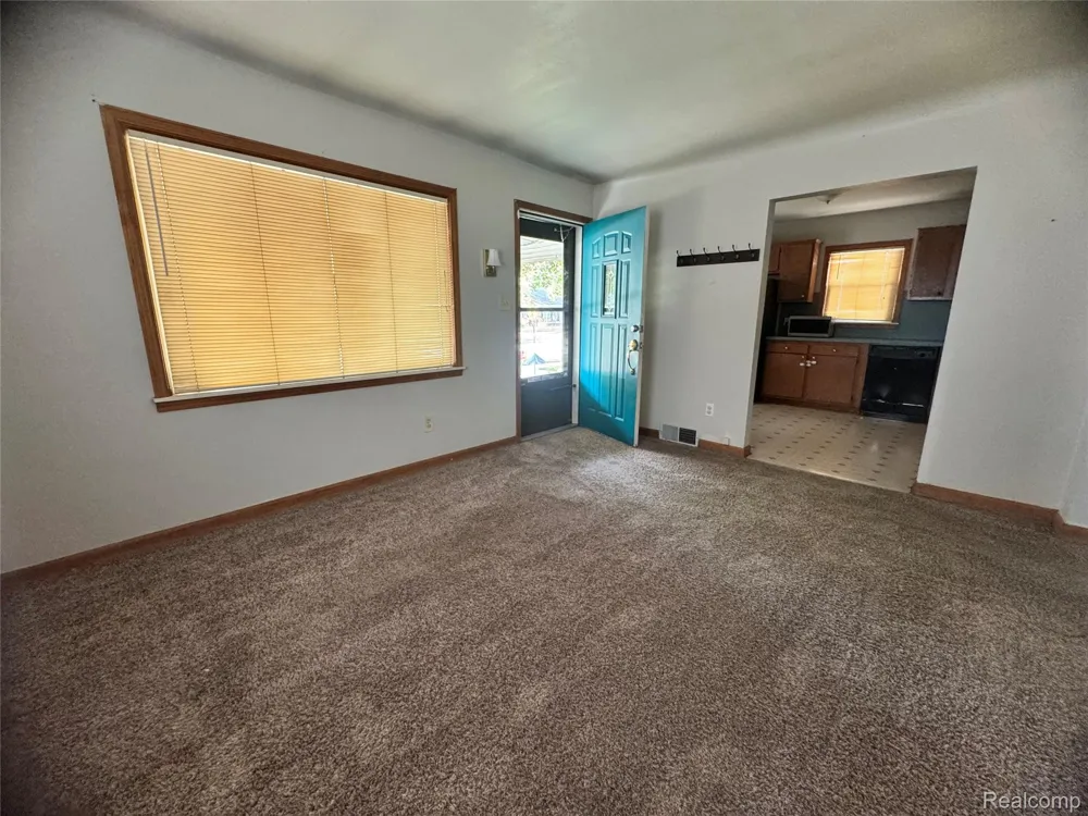 19150 Glenmore Redford Charter Township, MI 48240