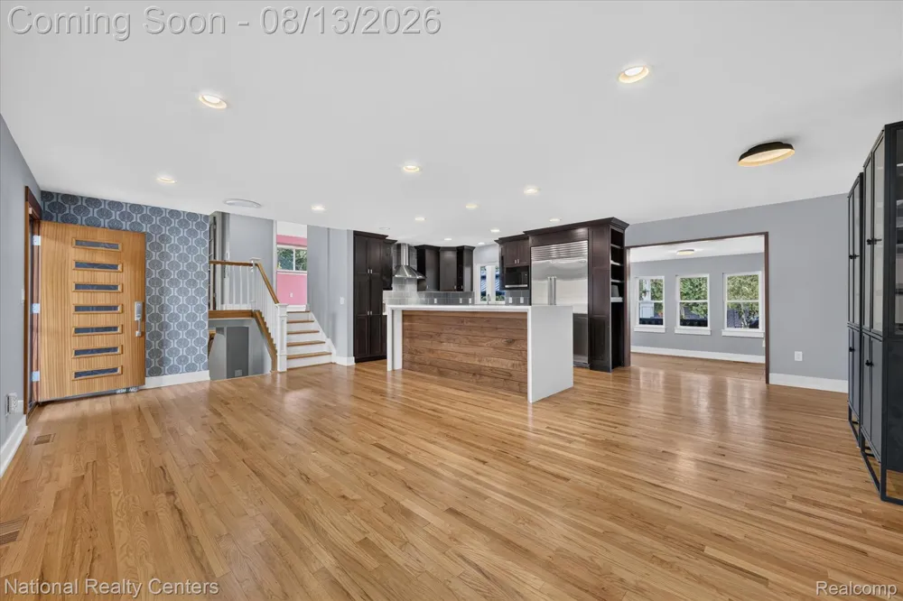 1419 Carol Avenue Plymouth City, MI 48170