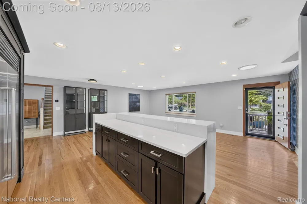 1419 Carol Avenue Plymouth City, MI 48170