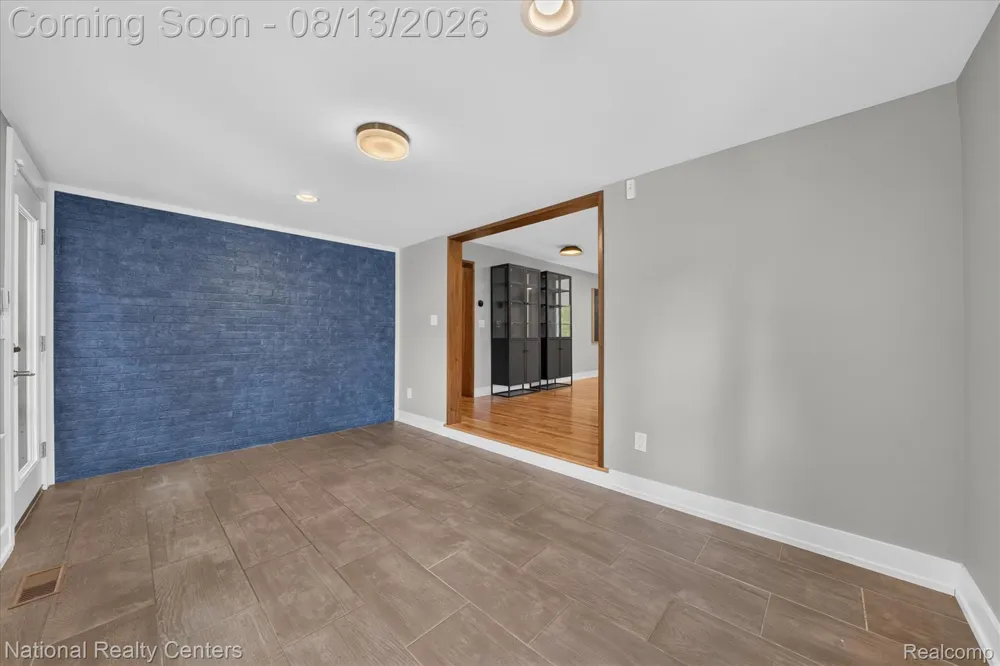 1419 Carol Avenue Plymouth City, MI 48170