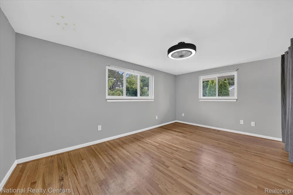 1419 Carol Avenue Plymouth City, MI 48170