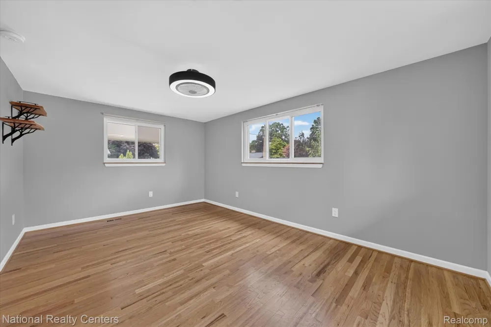 1419 Carol Avenue Plymouth City, MI 48170