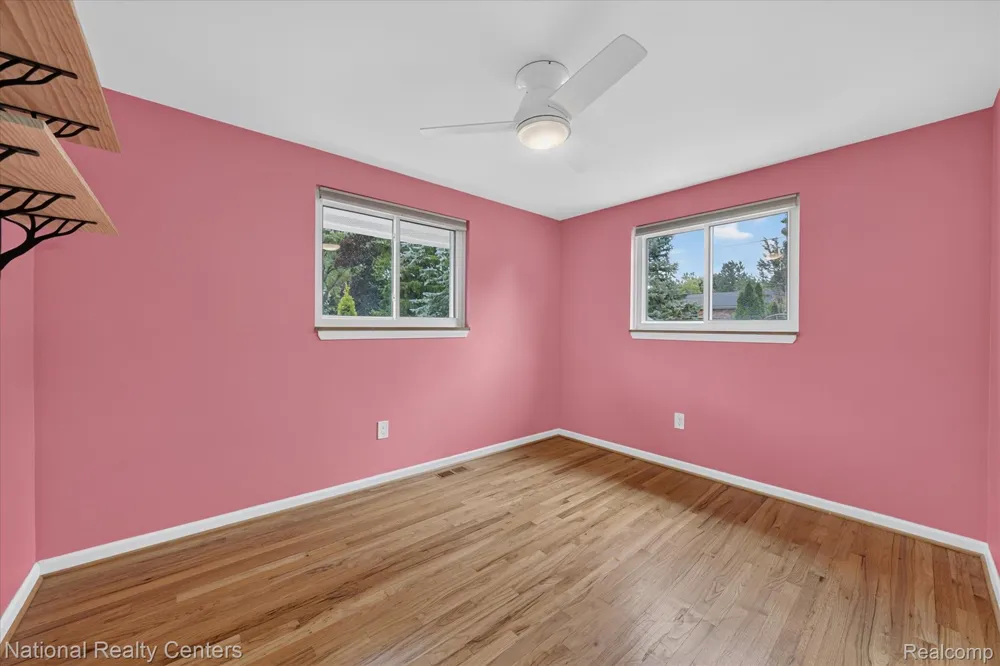 1419 Carol Avenue Plymouth City, MI 48170
