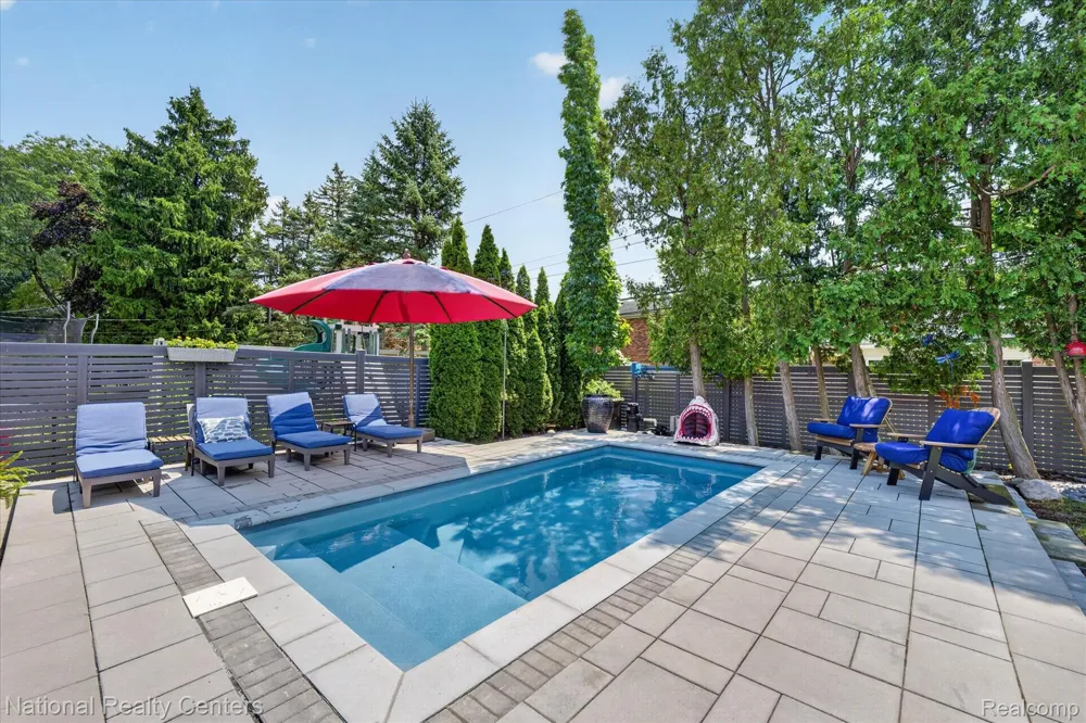 1419 Carol Avenue Plymouth City, MI 48170