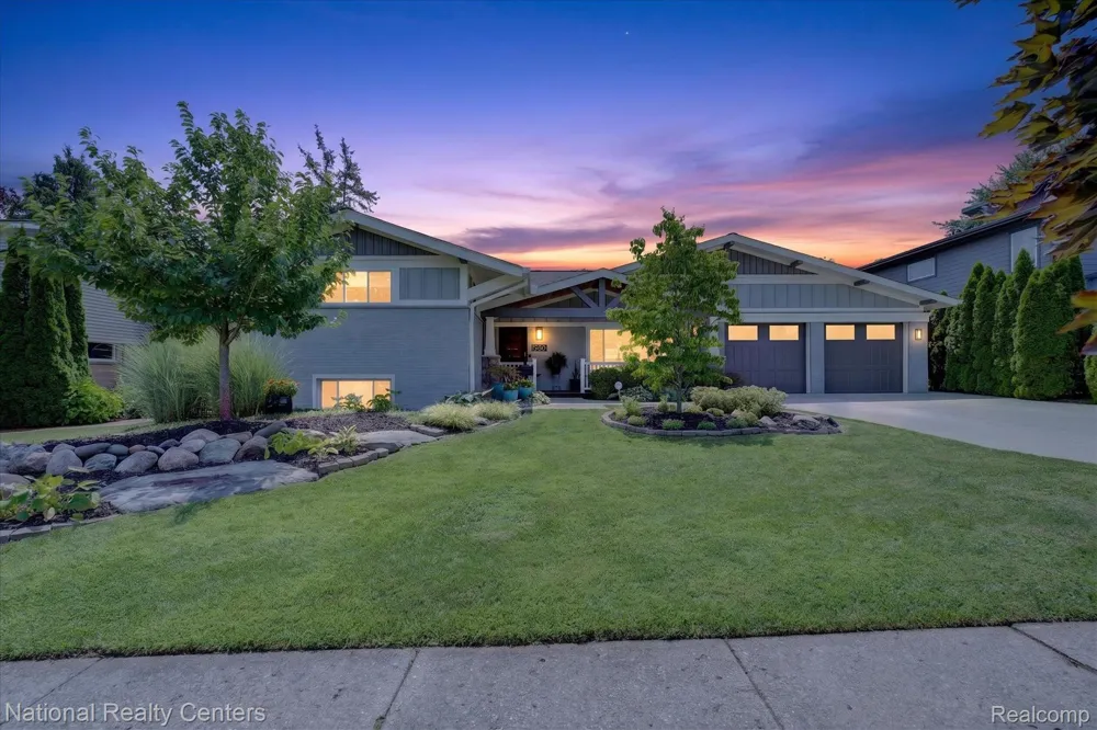 1419 Carol Avenue Plymouth City, MI 48170