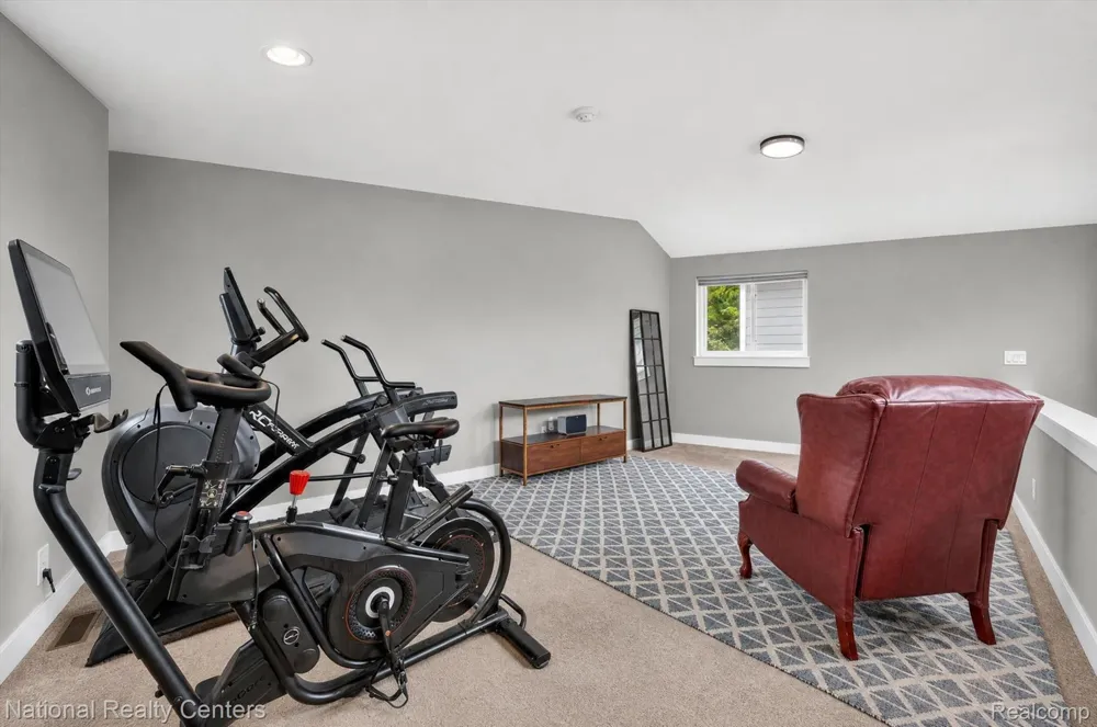 1419 Carol Avenue Plymouth City, MI 48170