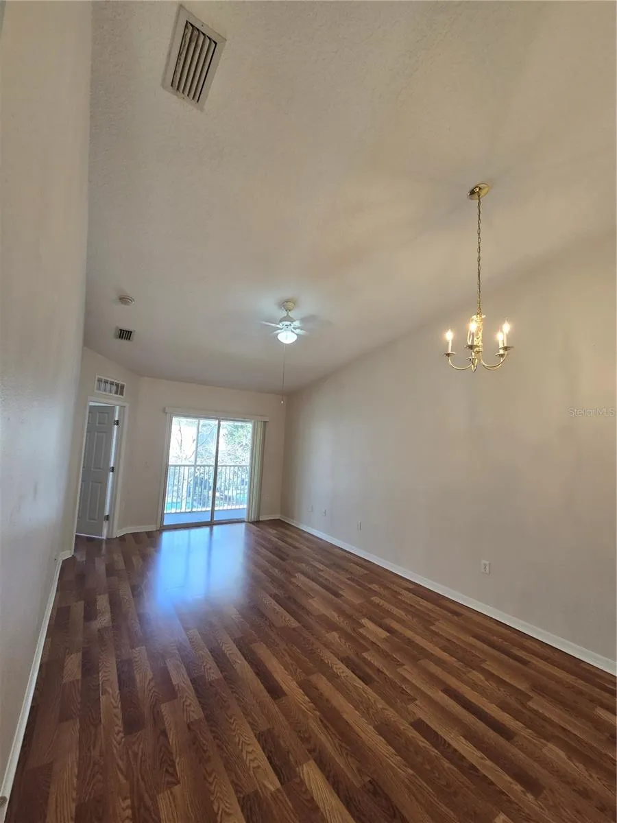 2790 CLUB CORTILE CIRCLE #B Kissimmee, FL 34746