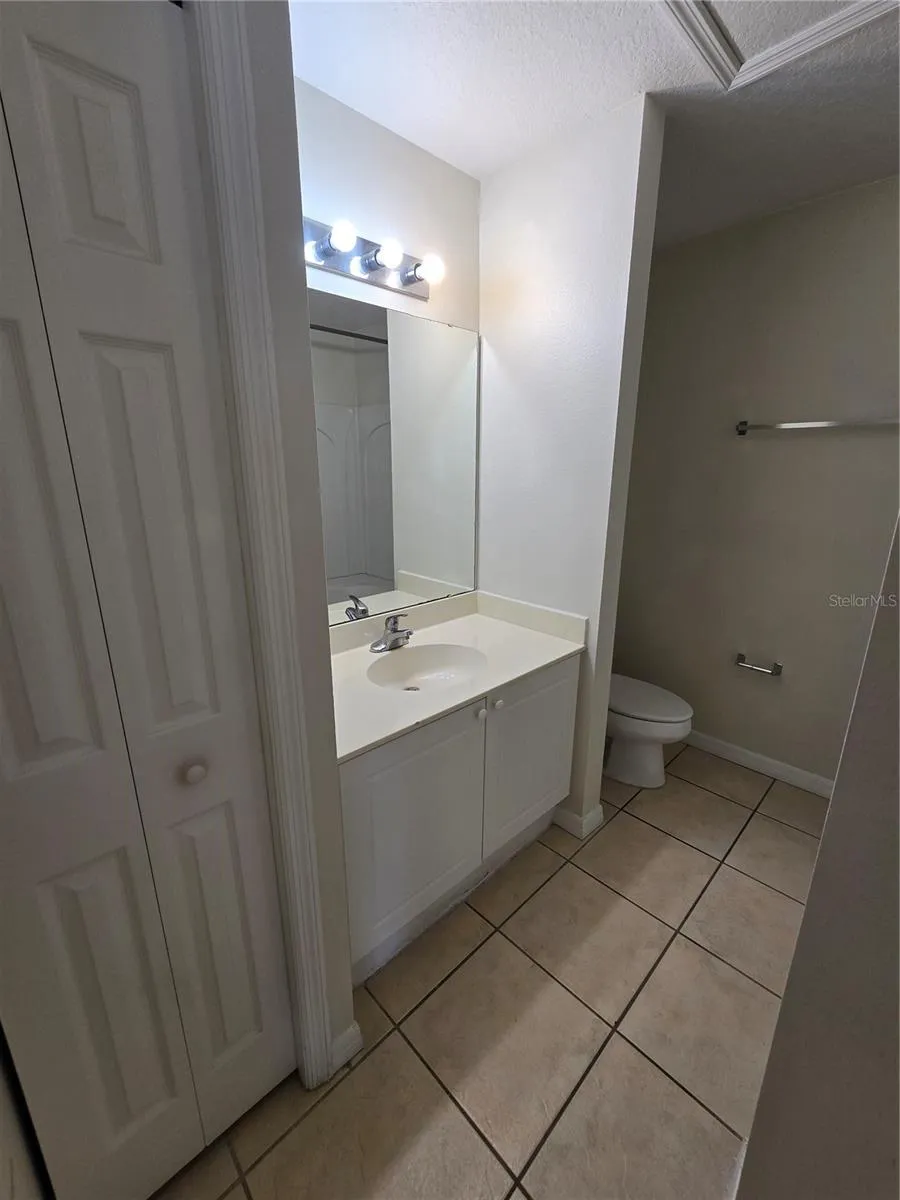 2790 CLUB CORTILE CIRCLE #B Kissimmee, FL 34746