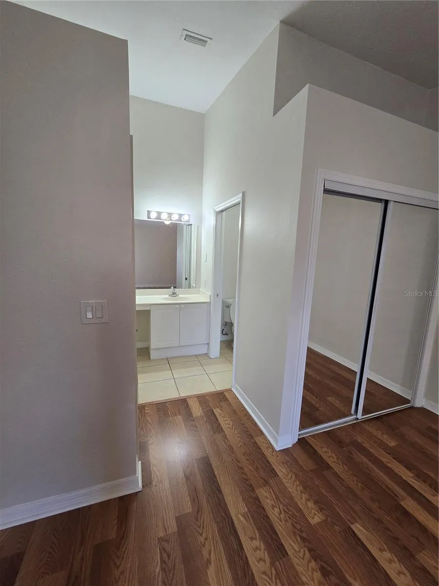 2790 CLUB CORTILE CIRCLE #B Kissimmee, FL 34746