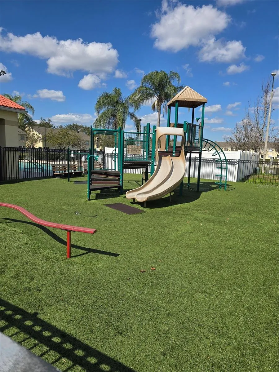 2790 CLUB CORTILE CIRCLE #B Kissimmee, FL 34746