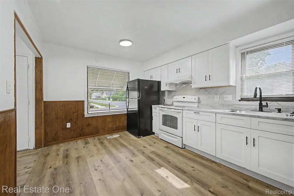 26809 Dartmouth Street Inkster City, MI 48141