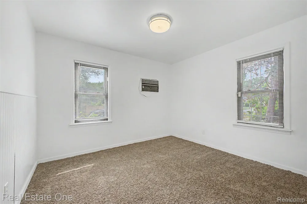 26809 Dartmouth Street Inkster City, MI 48141