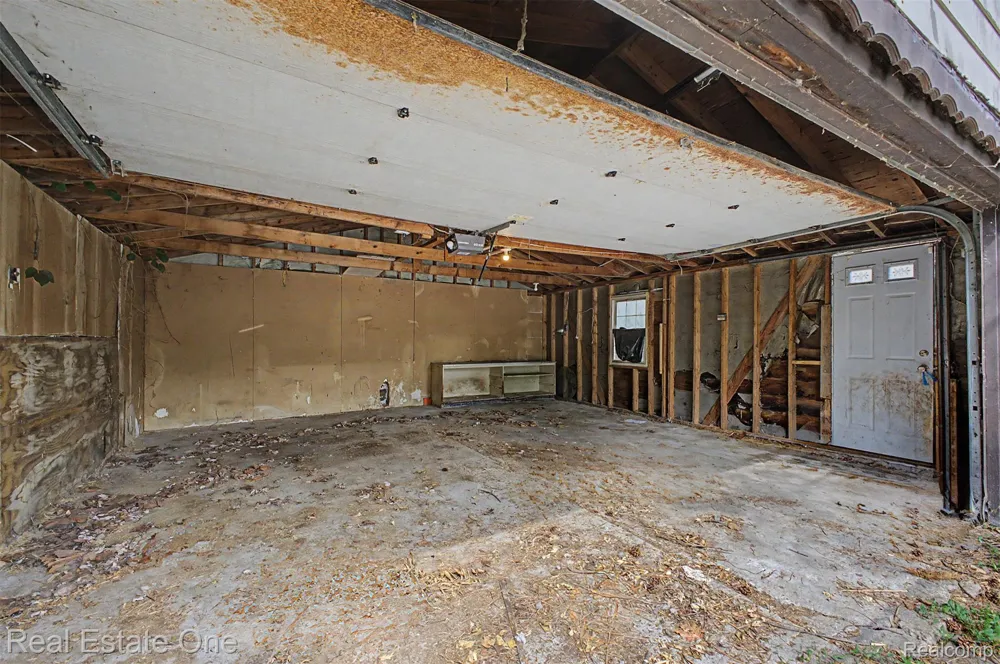 26809 Dartmouth Street Inkster City, MI 48141