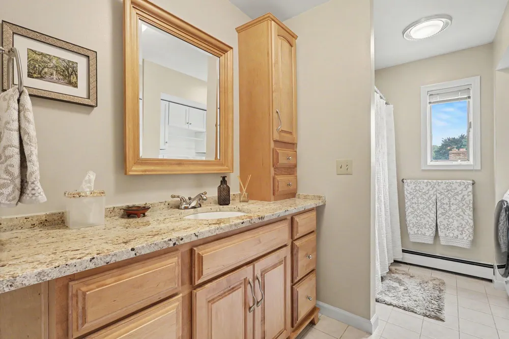 2335 Bluffton Avenue Muskegon City, MI 49441