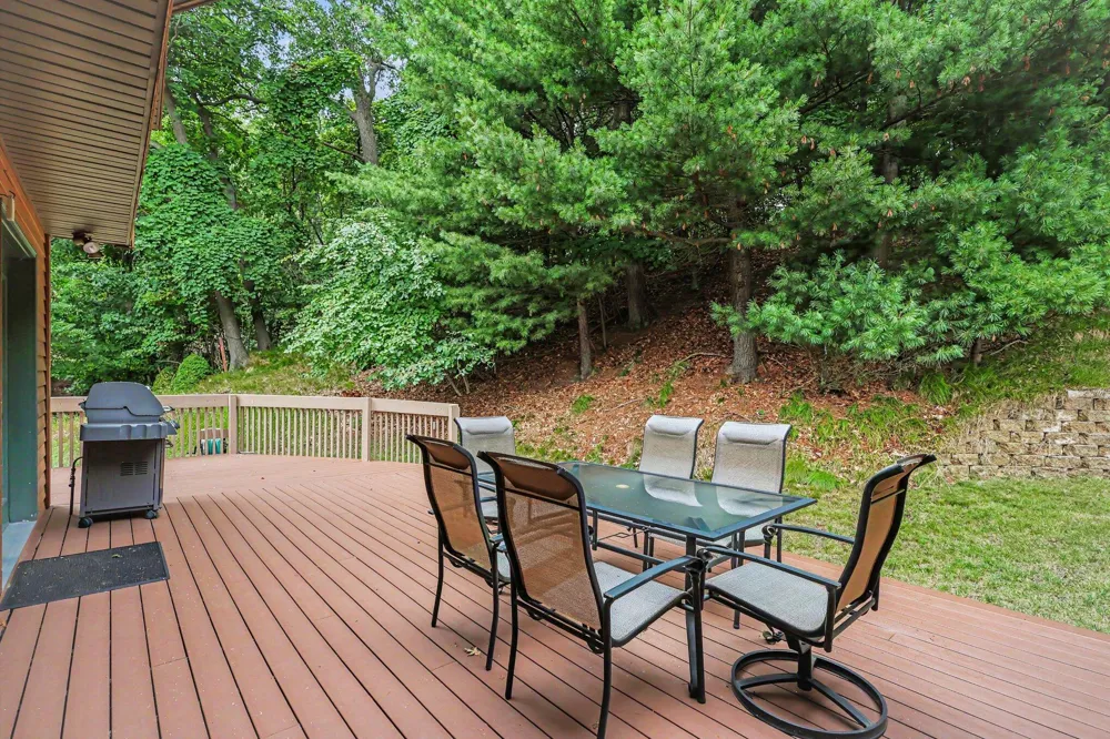 2335 Bluffton Avenue Muskegon City, MI 49441