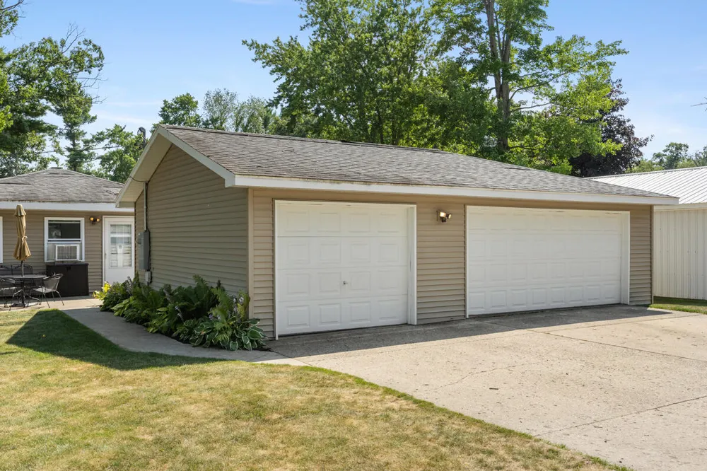 1655 S Camp Avenue Big Prairie Township, MI 49349