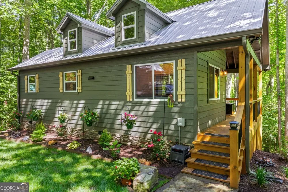 27 Village WAY Blairsville, GA 30512