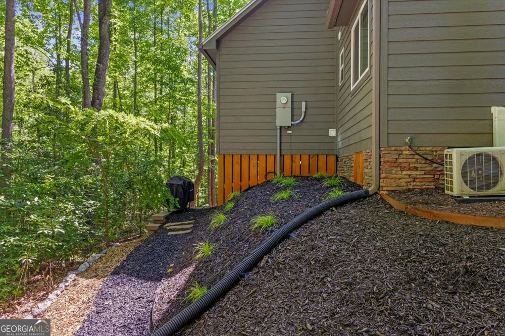27 Village WAY Blairsville, GA 30512