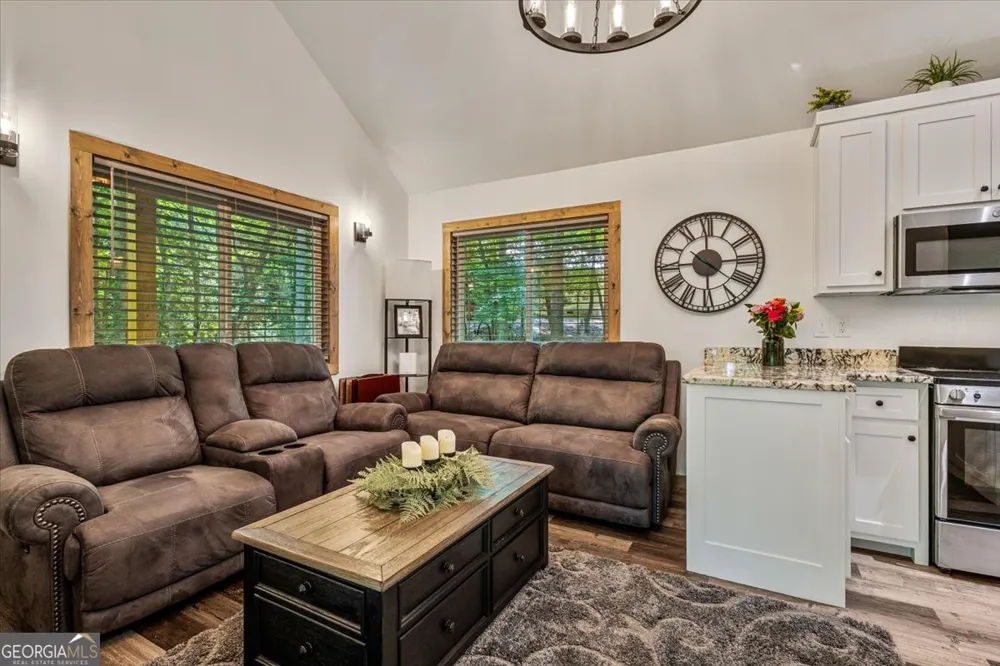 27 Village WAY Blairsville, GA 30512
