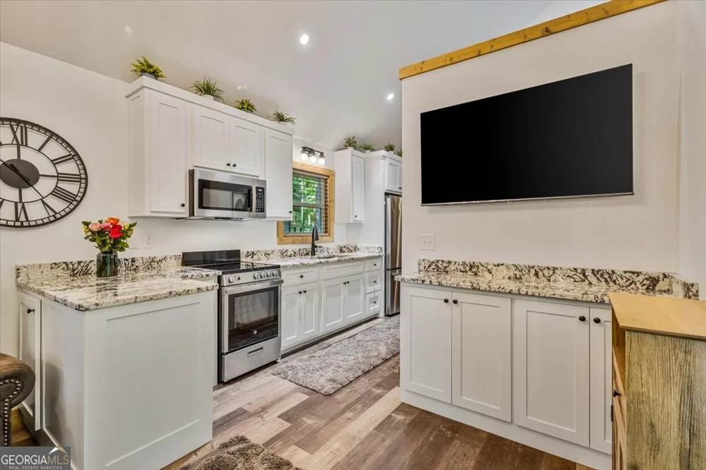 27 Village WAY Blairsville, GA 30512