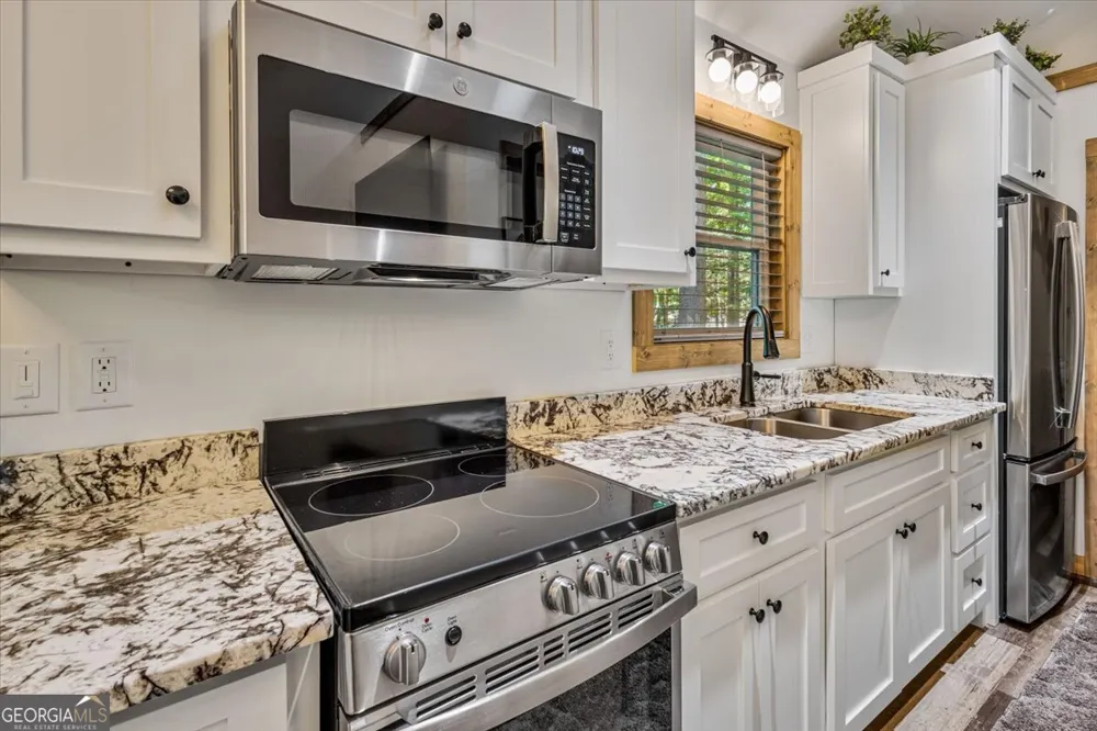 27 Village WAY Blairsville, GA 30512