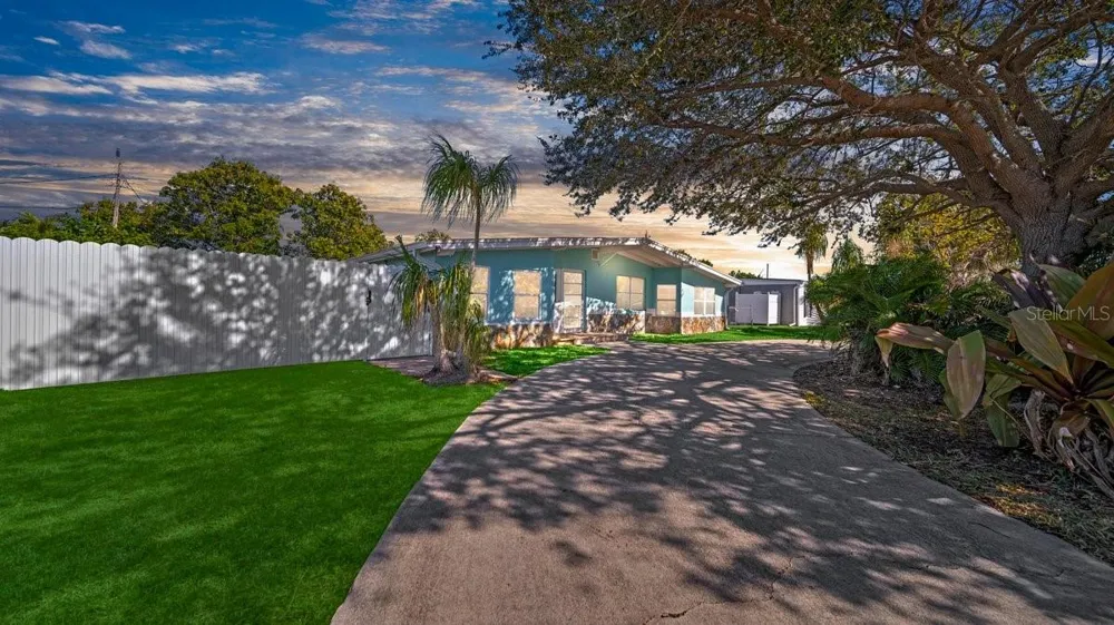 170 POINSETTIA CIRCLE NE Port Charlotte, FL 33952