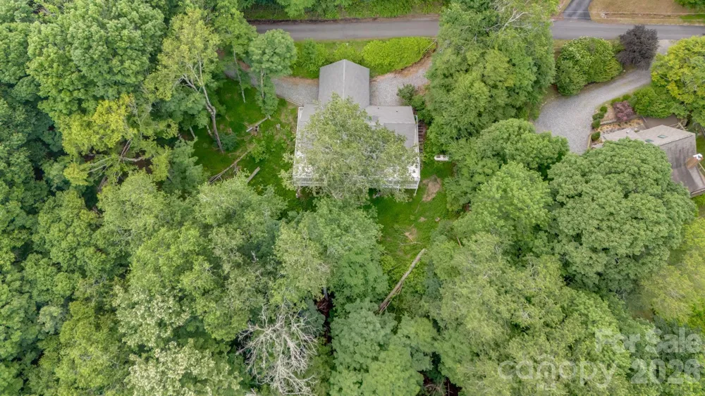38 Bee Tree Lane Mars Hill, NC 28754