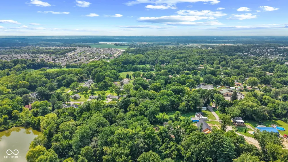 1075 S Morgantown Road Greenwood, IN 46143