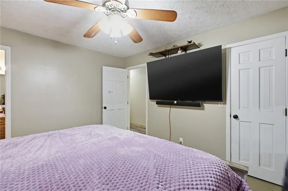 110 Crestmont Drive Calhoun, GA 30701
