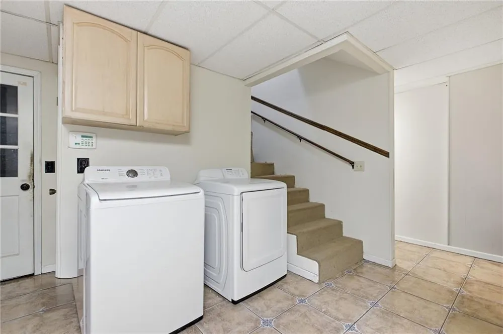 110 Crestmont Drive Calhoun, GA 30701