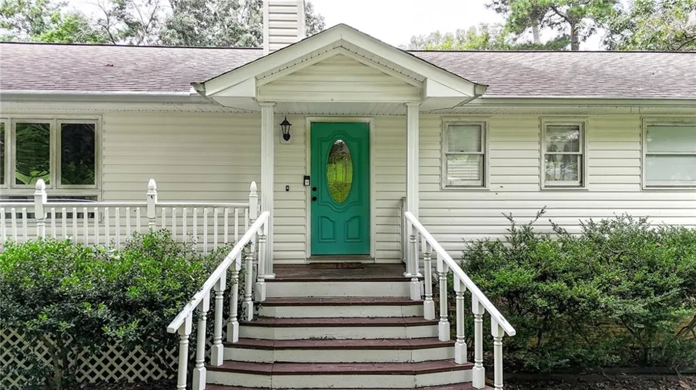 110 Crestmont Drive Calhoun, GA 30701
