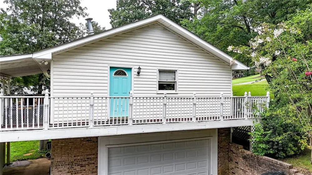 110 Crestmont Drive Calhoun, GA 30701