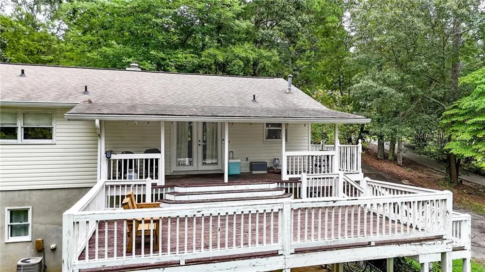110 Crestmont Drive Calhoun, GA 30701