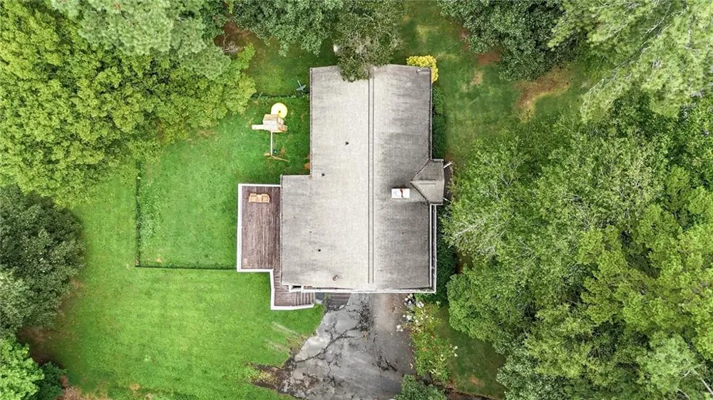 110 Crestmont Drive Calhoun, GA 30701