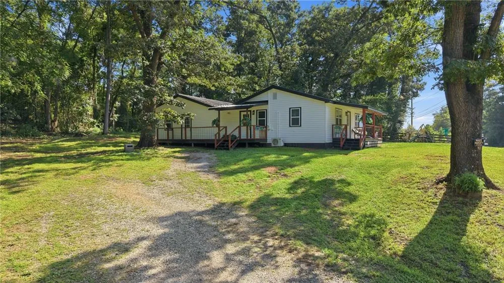 1197 Highway 115 Demorest, GA 30535