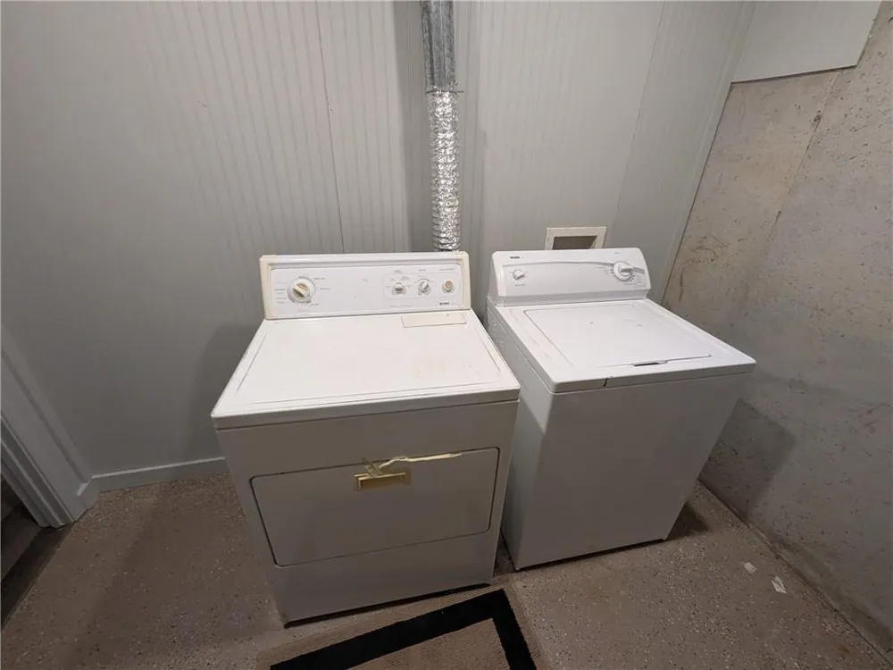 58 E Pinewood Drive Dahlonega, GA 30533