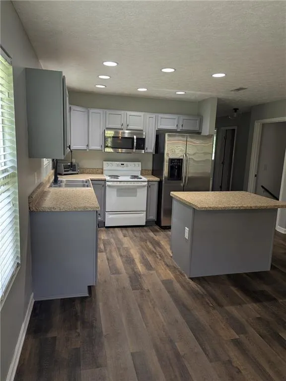 58 E Pinewood Drive Dahlonega, GA 30533