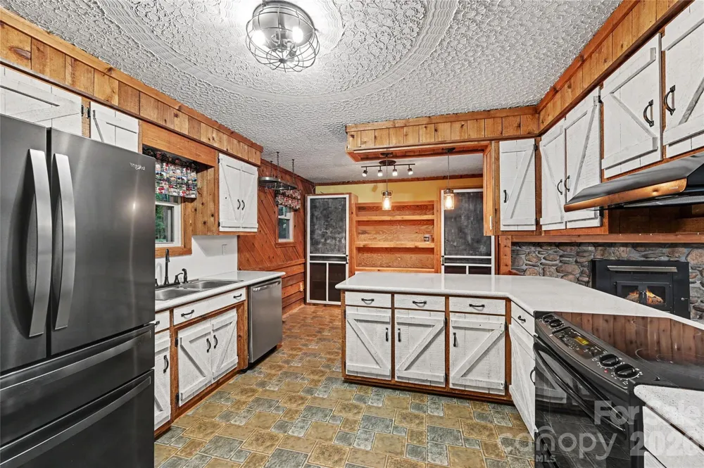 608 Hoyle Street Lincolnton, NC 28092