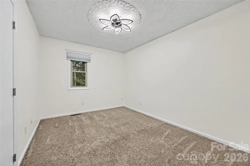 608 Hoyle Street Lincolnton, NC 28092