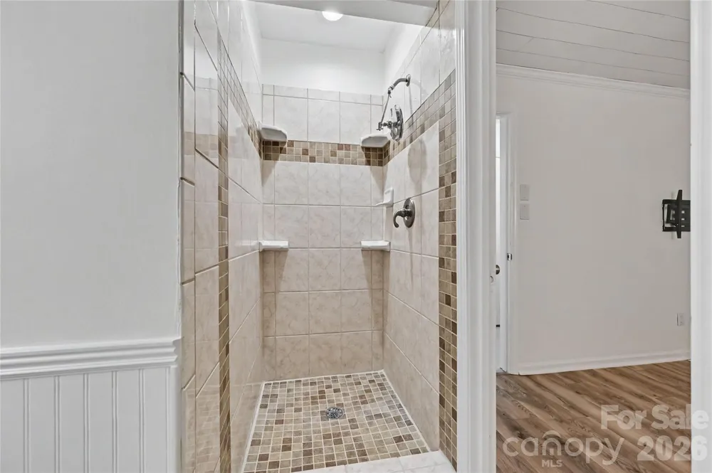 608 Hoyle Street Lincolnton, NC 28092