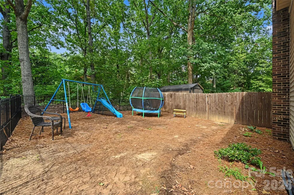608 Hoyle Street Lincolnton, NC 28092