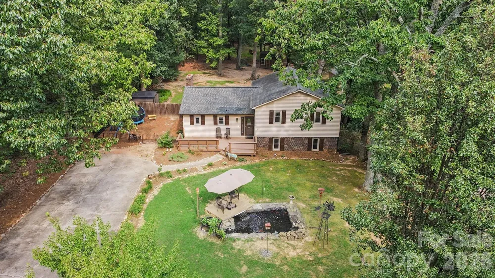 608 Hoyle Street Lincolnton, NC 28092