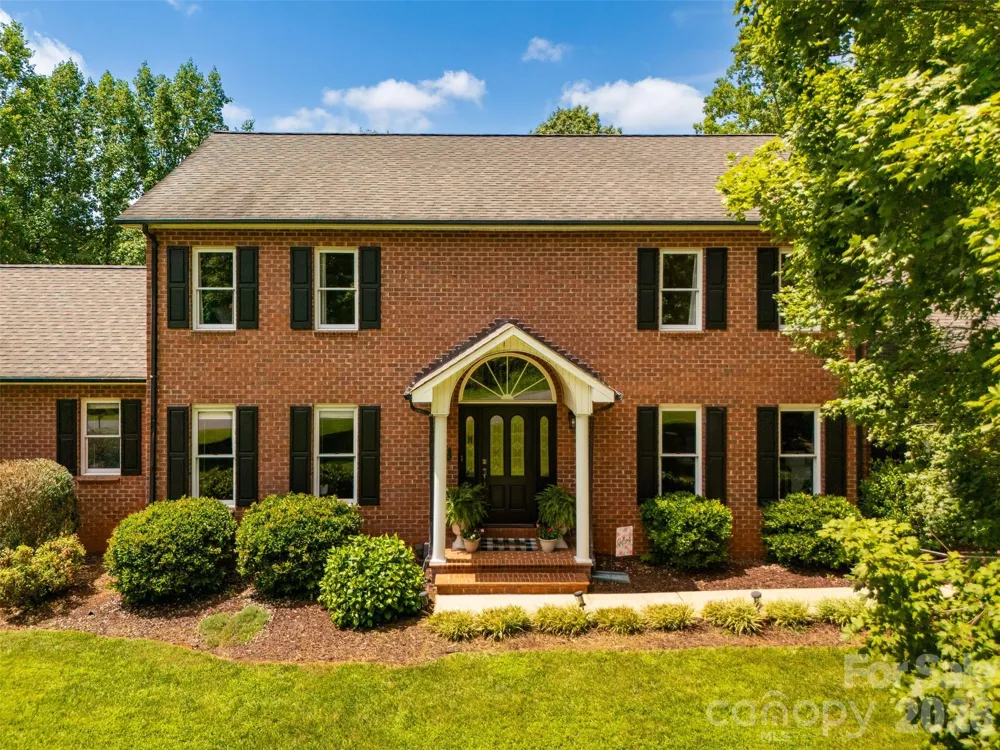 1413 Windemere Lane Hickory, NC 28602