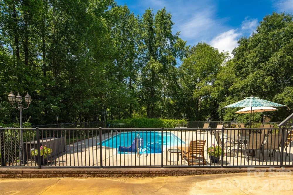 1413 Windemere Lane Hickory, NC 28602