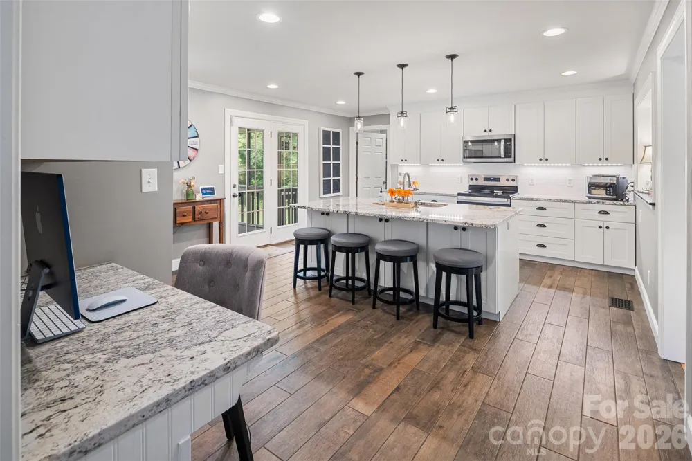 1413 Windemere Lane Hickory, NC 28602
