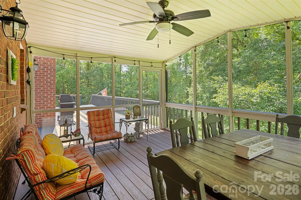 1413 Windemere Lane Hickory, NC 28602