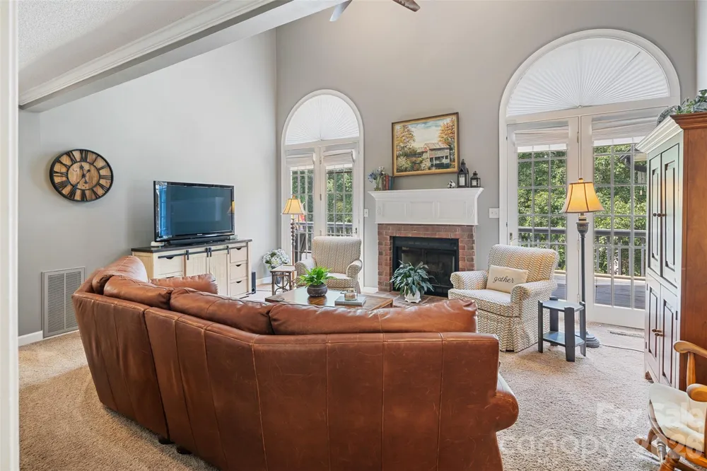 1413 Windemere Lane Hickory, NC 28602