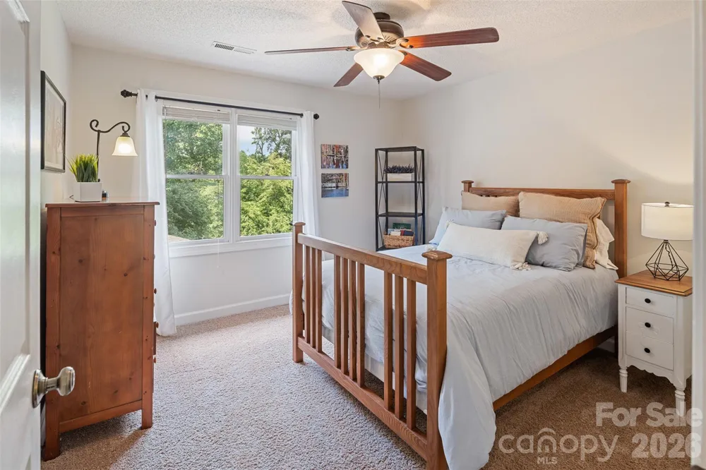 1413 Windemere Lane Hickory, NC 28602