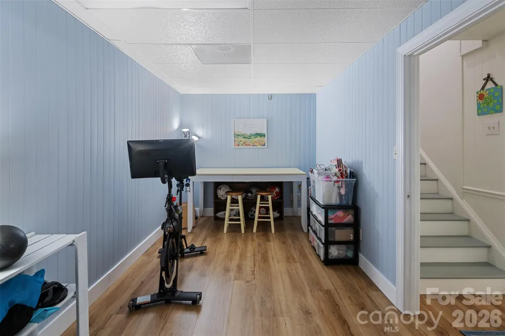 1413 Windemere Lane Hickory, NC 28602