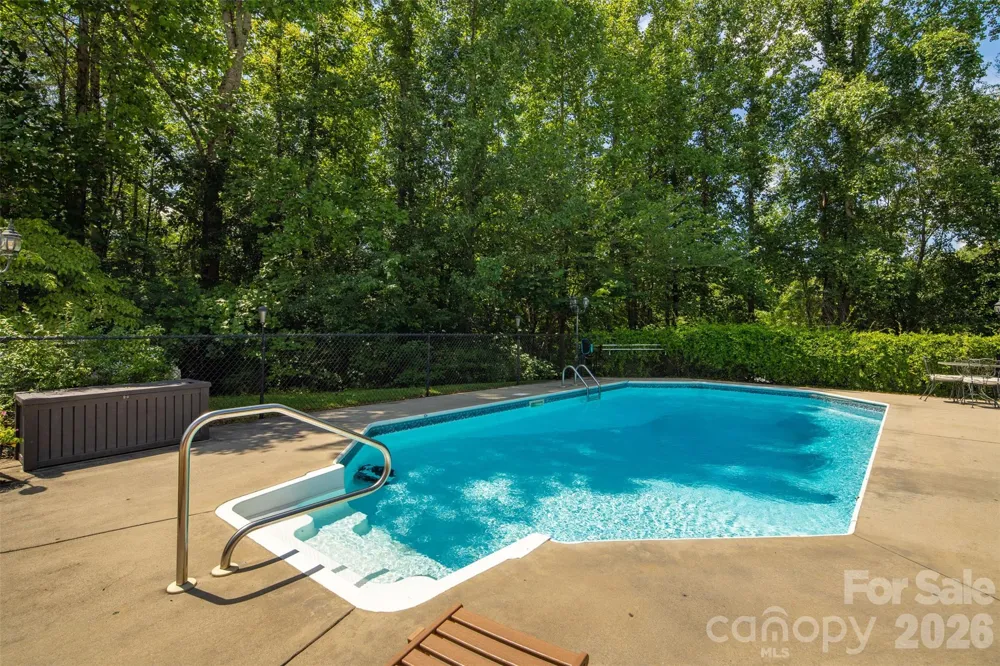 1413 Windemere Lane Hickory, NC 28602